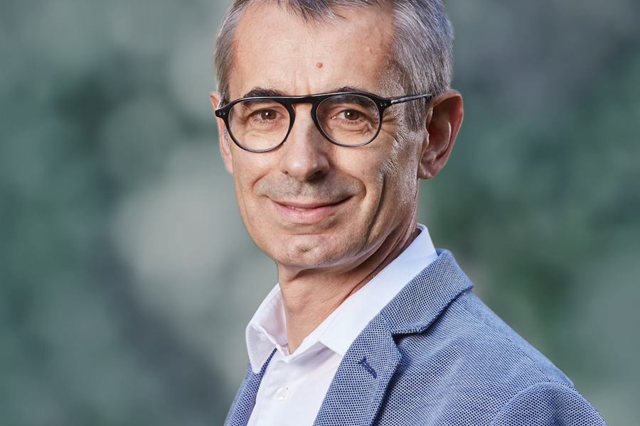 Portrait Professor Pierre Cahuc