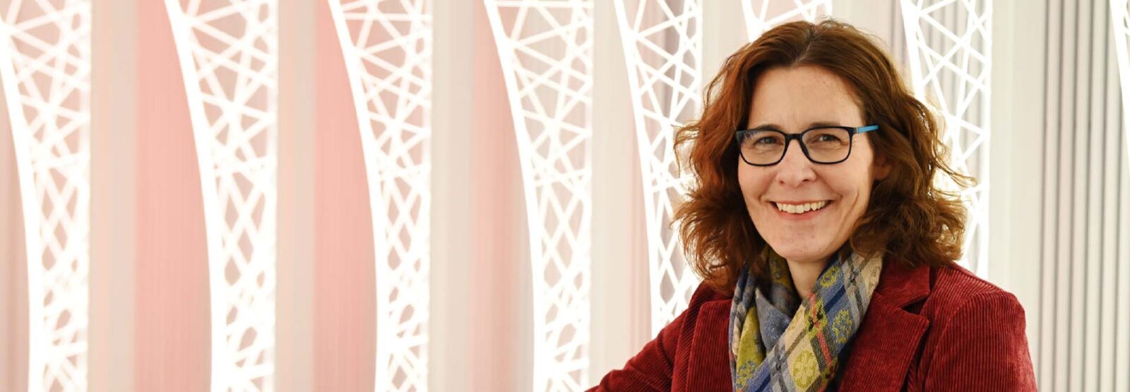 Portrait of IAB vice director Melanie Arntz.