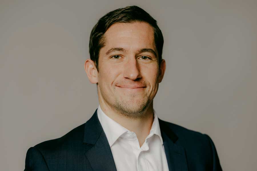 Portrait von Oliver Schlenker